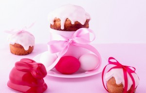 Пасхальный кулич. Пасха Христова в 2016 году 1 мая. Традиции. Пасхальные рецепты, куличи. Крашеные яйца